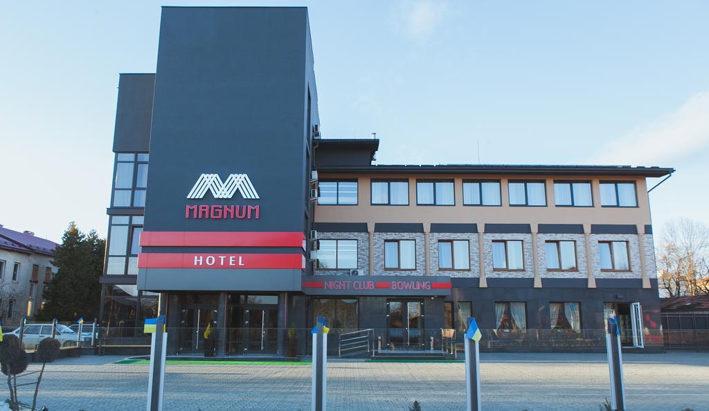 Magnum Hotell Berehove  Exteriör bild